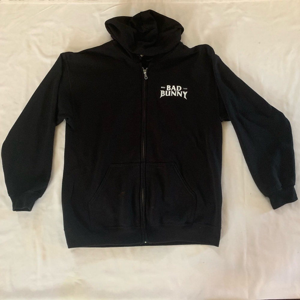 Official Bad bunny hoodie from his 2019 concert (Large)